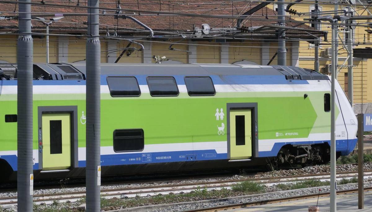 Monza, modella aggredita su un treno: "Salvata da spray al peperoncino, nessuno mi aiutava" - 