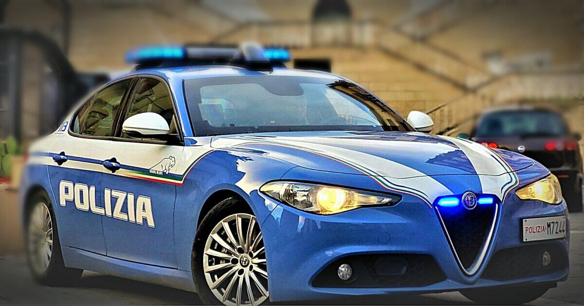 Furto in centro a Trapani | La Polizia ferma un ladro inesperto tra inseguimenti e arresti! - 