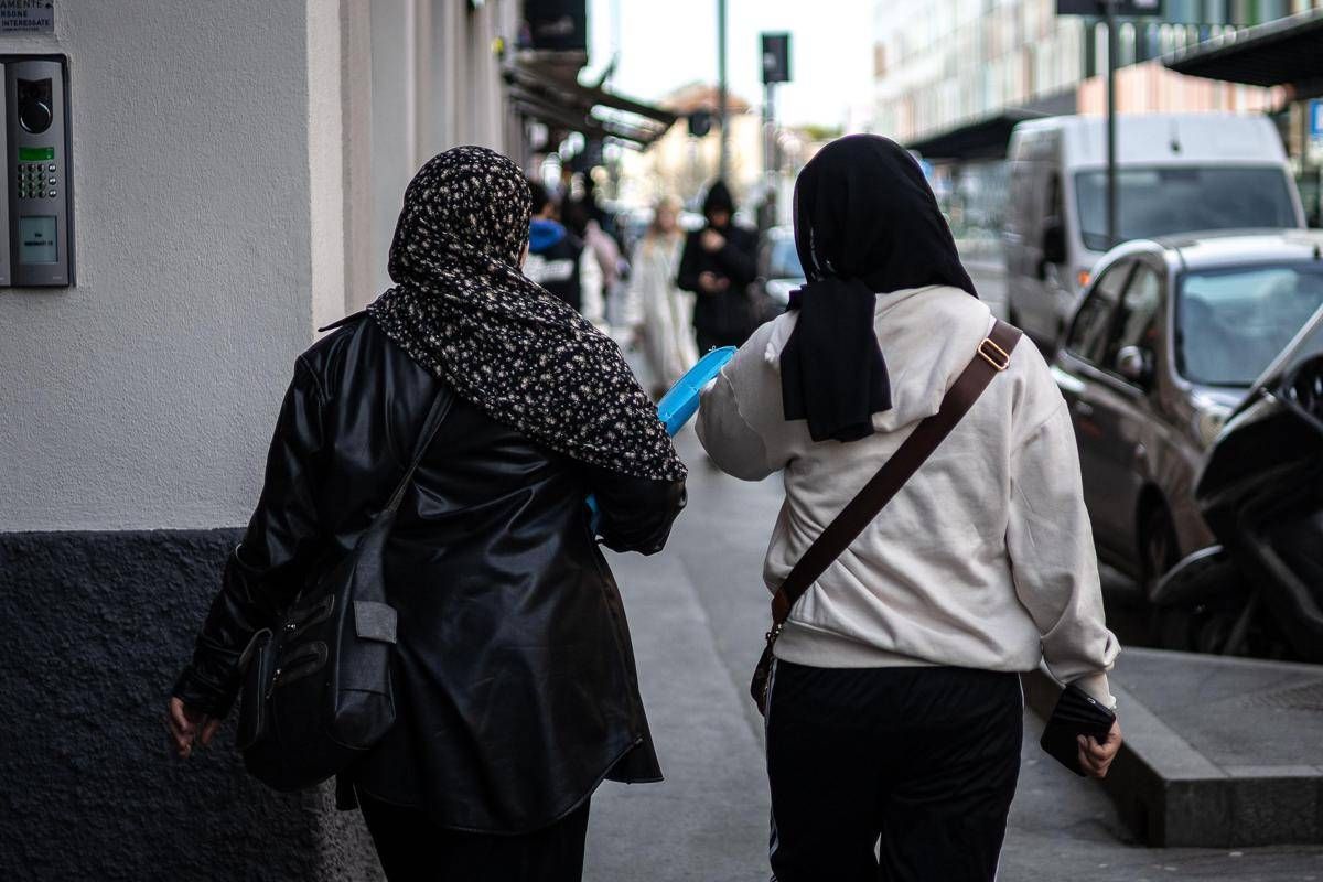 L'Austria vuole vietare il velo alle studentesse under 14: "Favorisce immagine distorta del corpo" - 