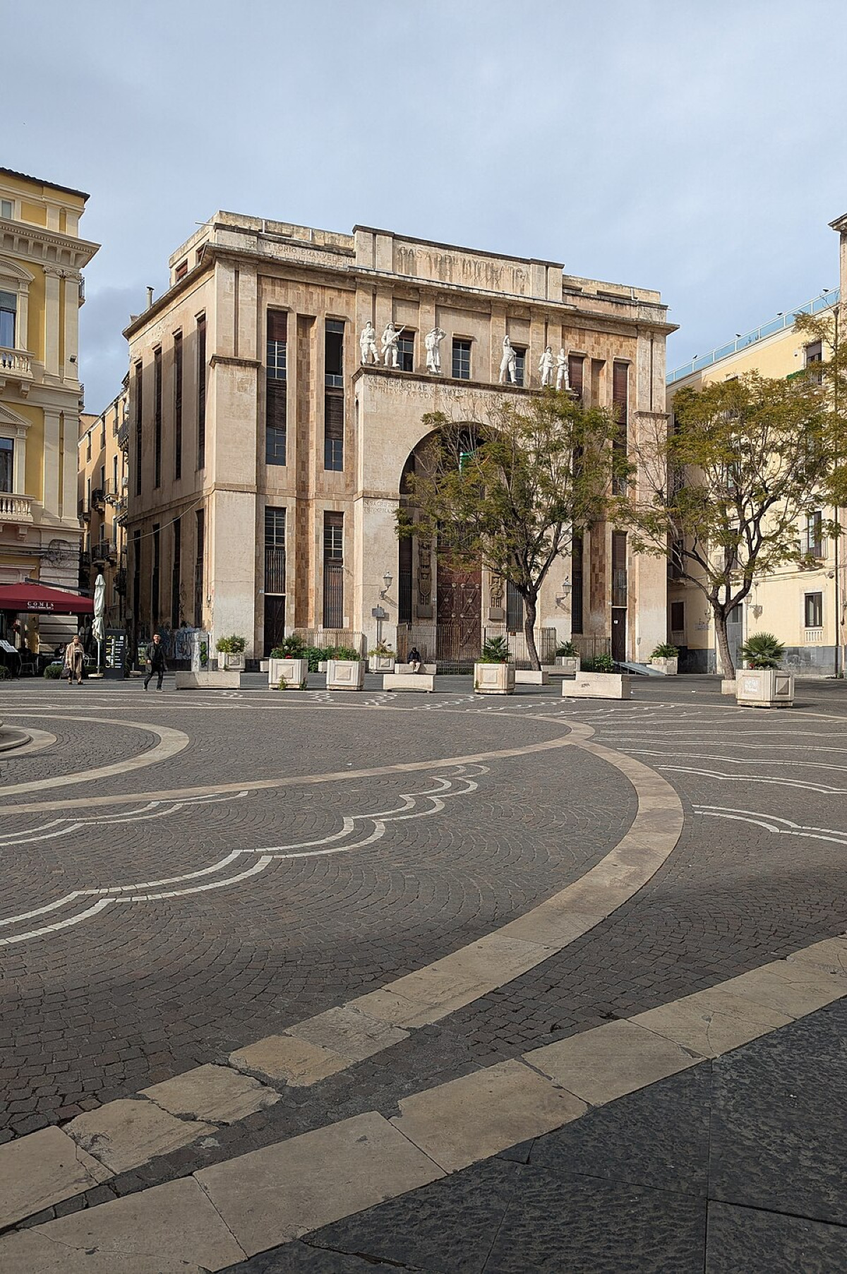 A Catania c'è un monumento nato per rappresentare i reduci: lo vedi ogni giorno - Foto: Ivan Ruggiero (Wikimedia)