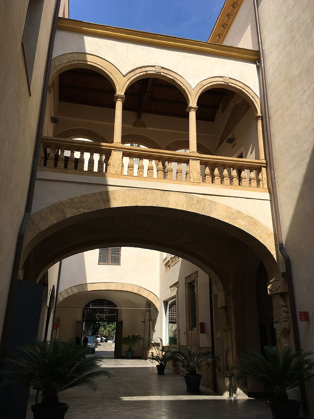 Il palazzo assurdo di Palermo dove la storia è stata riscritta tra collezioni segrete e stanze misteriose - Foto: Manuelarosi/Wikipedia