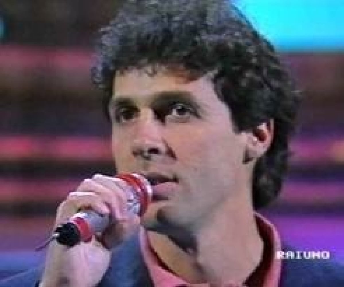 Portami a ballare di Luca Barbarossa: la canzone che fece vincere Sanremo al cuore - 