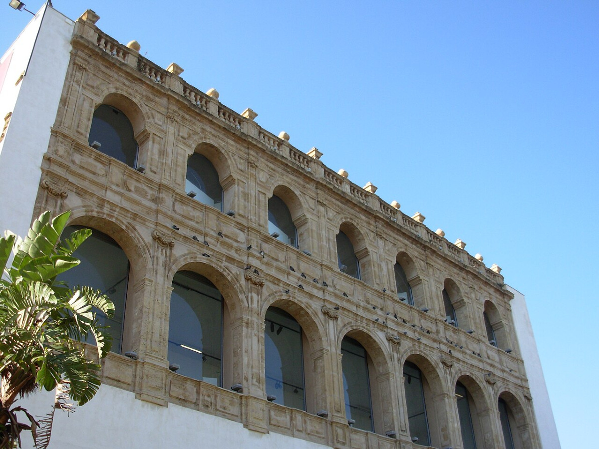 Il loggiato dimenticato di Palermo che racconta mercanti, arte e un'enigma svelato sorprendente - Foto: Hszeee/Wikipedia