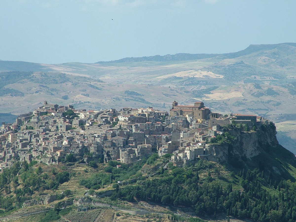 Enna: Il Navello della Sicilia e le curiosità incredibili che pochi sanno - Foto: Clemensfranz/Wikipedia