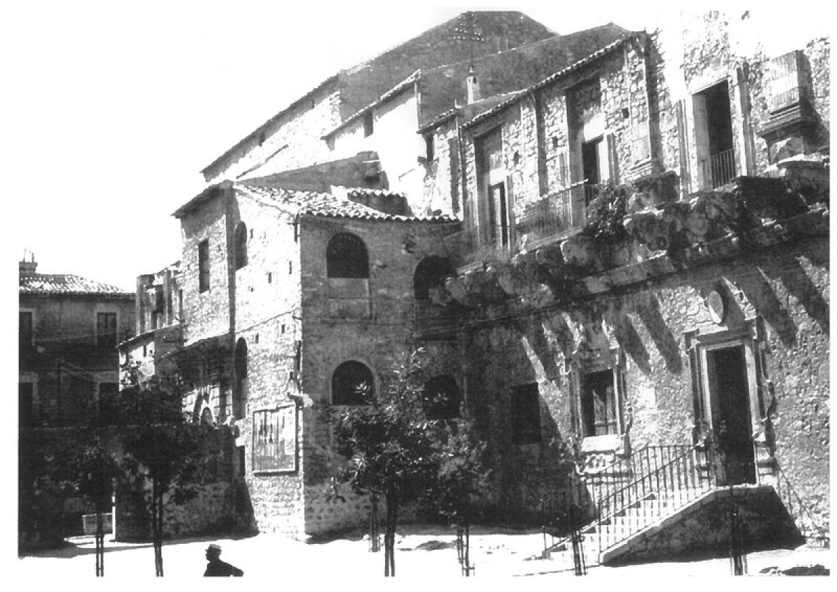 I cunicoli segreti di Caltanissetta: misteri sotto la rocca delle donne - Foto: Morelli a CL/Wikipedia