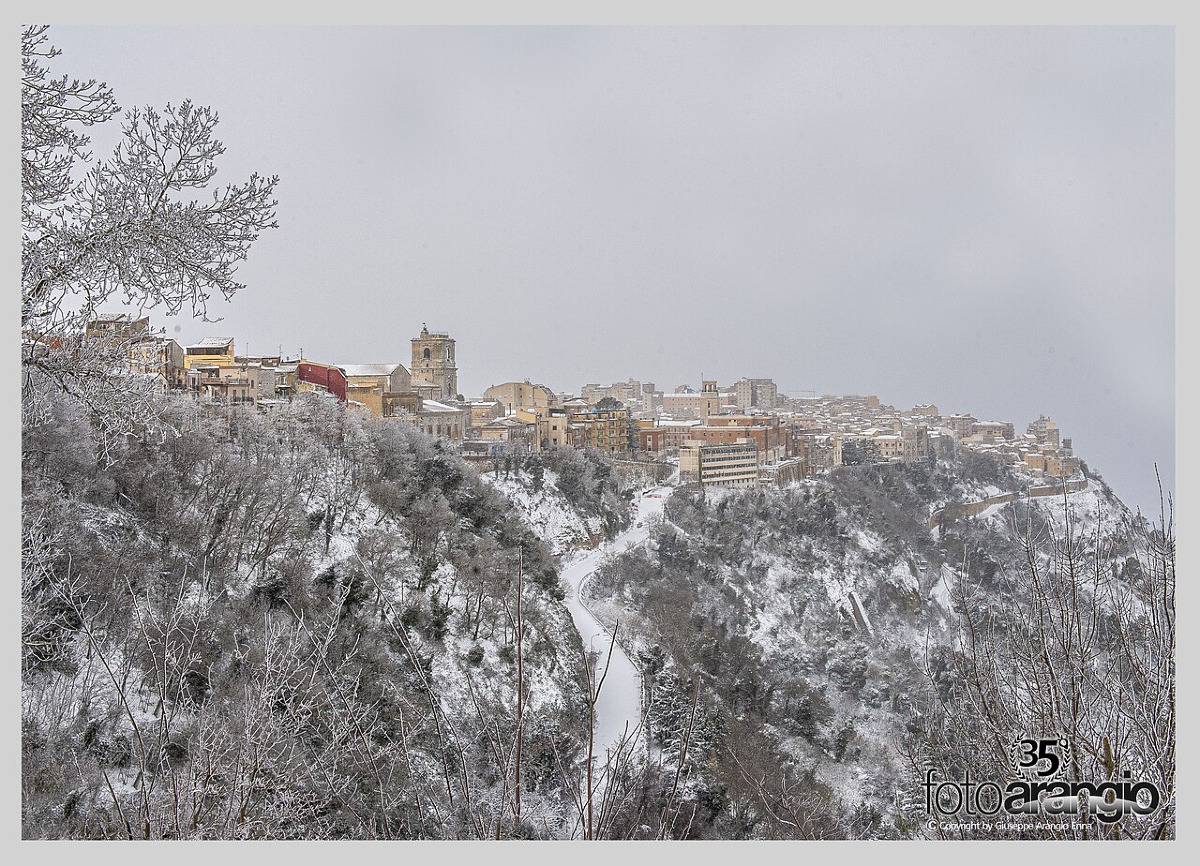 I cunicoli e castelli di Enna: misteri nel cuore della Sicilia - Foto: Giuseppe Arangio/Wikipedia