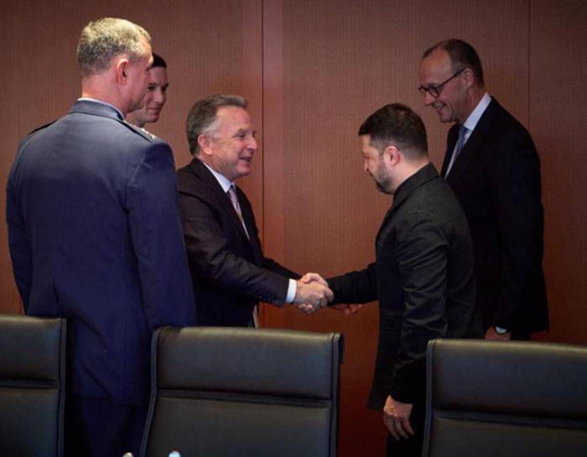 Ucraina, oggi nuovo vertice a Berlino. Witkoff: "Molti progressi con Zelensky" - 