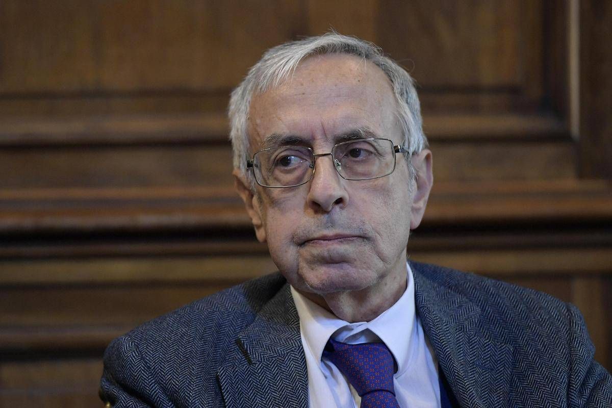 Generali, De Mattia (ex Bankitalia): "Addio a Natixis? Fatto positivo, operazione diffusamente criticata" - 