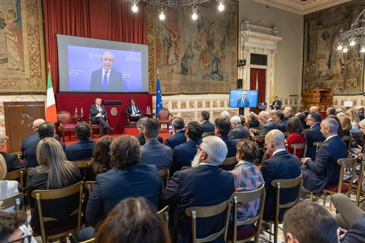 Nautica, Urso: "Pilastro d’eccellenza per Made in Italy nel mondo" - 