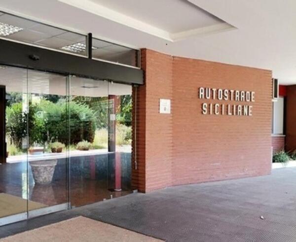 Realizzazione di una Rotatoria all'Uscita di Acireale: Autostrade Siciliane Avviano la Conferenza di Servizi