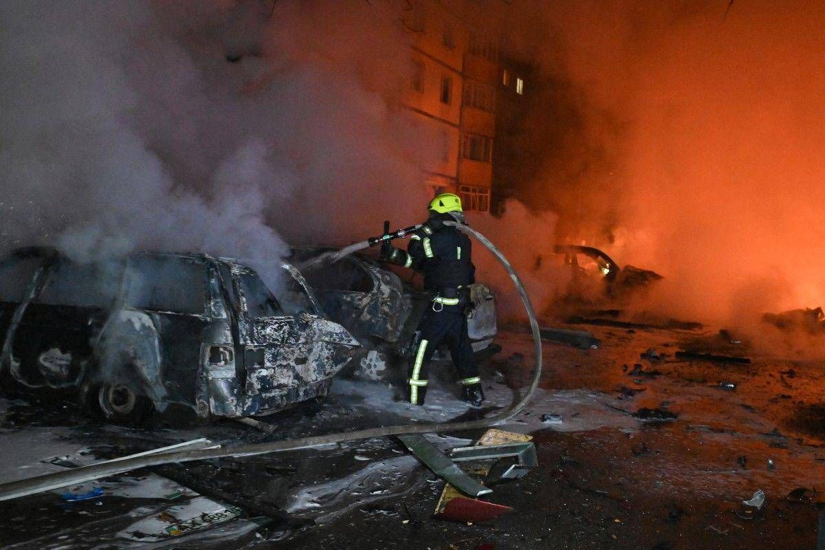 Ucraina-Russia, missili e droni su Kiev nella notte: feriti e danni alle ferrovie - 