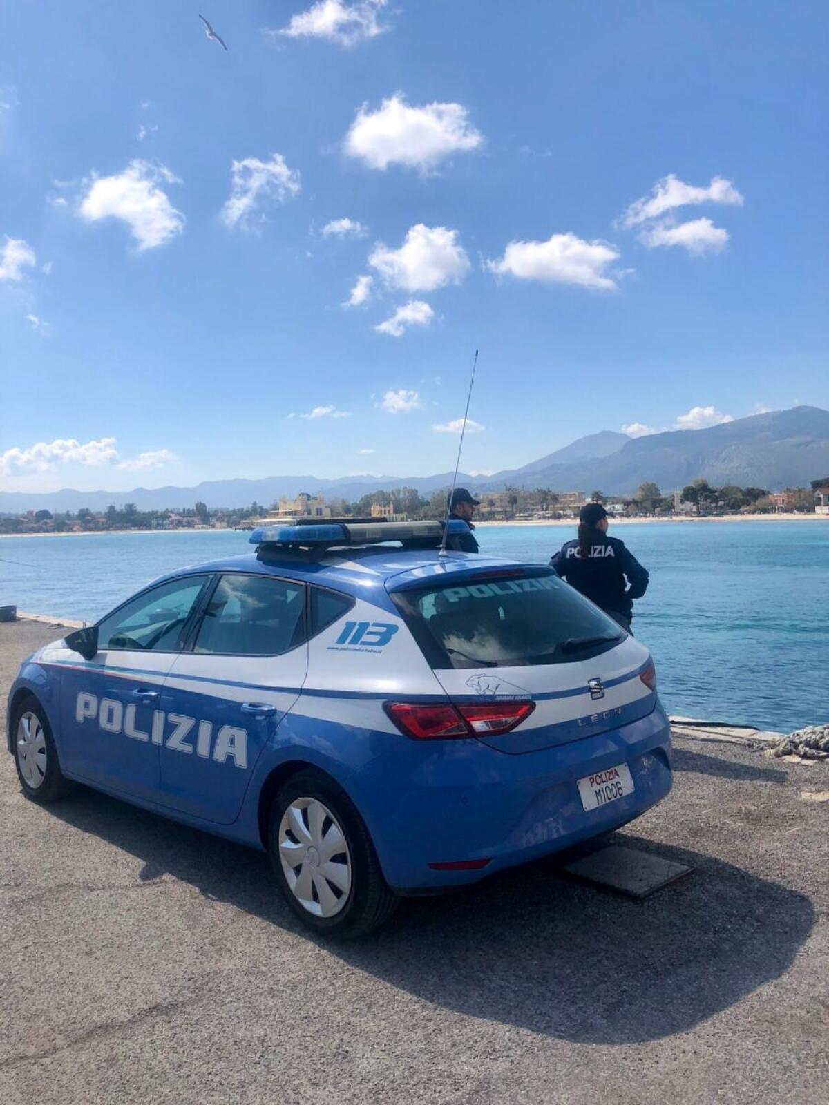 Polizia di Palermo arresta due fratelli e sequestra 300 grammi di droga a Partanna Mondello - 