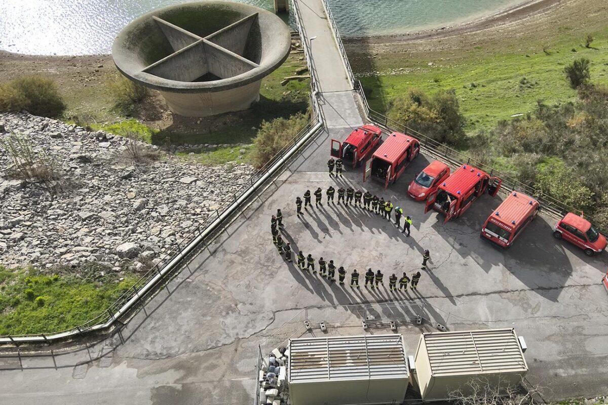 Esercitazione regionale SAF dei Vigili del Fuoco: addestramento congiunto a Palermo e Siracusa per il recupero in situazioni di emergenza - 