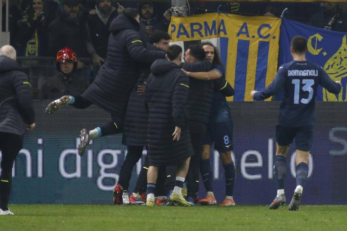 Parma-Lazio 0-1, biancocelesti in 9 vincono con gol di Noslin - 
