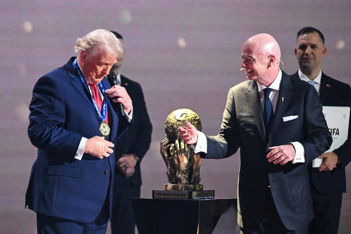 Sorteggio Mondiali 2026, premio per la pace a Trump tra le critiche - 