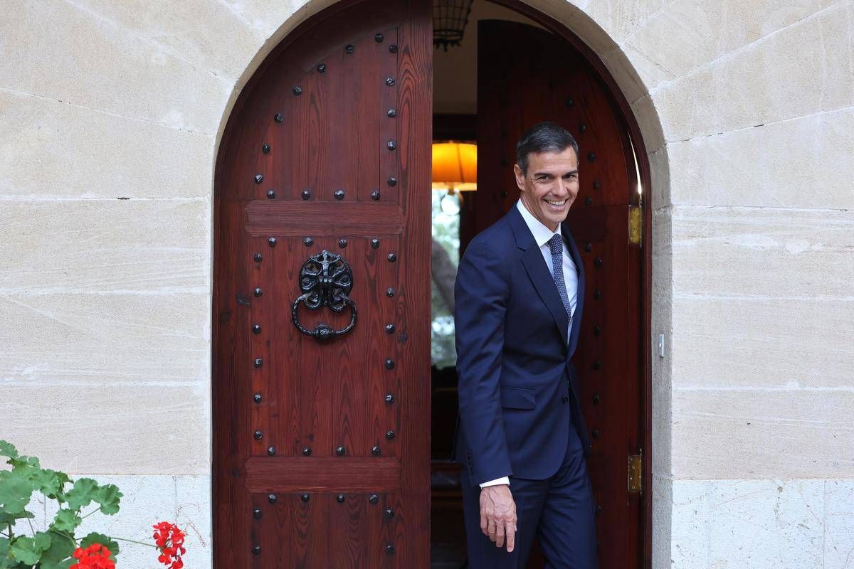 Pedro Sanchez persona dell'anno 2025 per l'Espresso - 