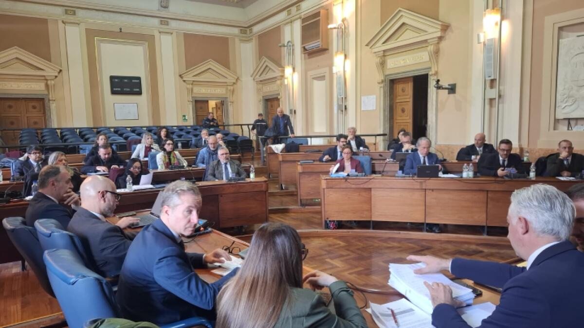 Riapertura della Piscina Comunale: il Comune di Caltanissetta approva un piano per il servizio ai cittadini entro aprile 2026 - 