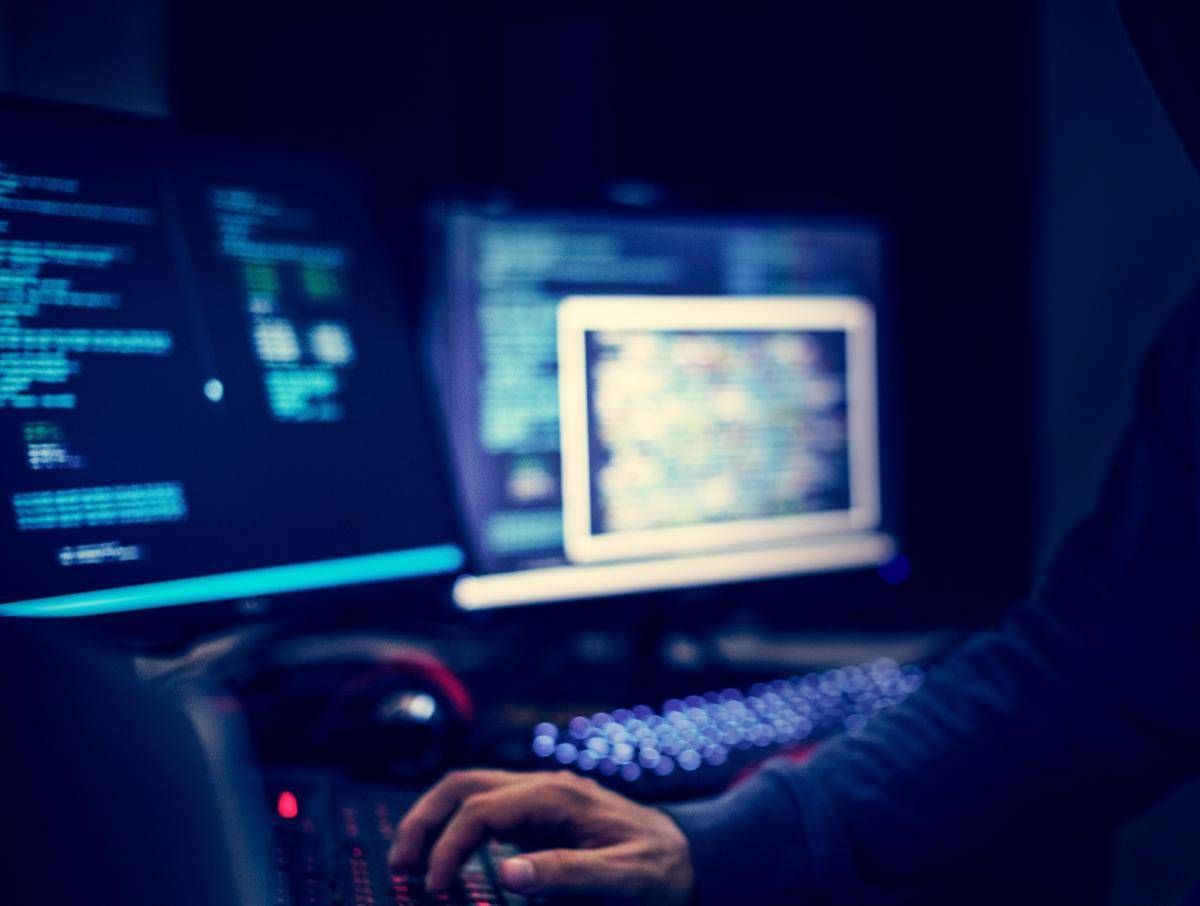 Nave italiana fermata in Francia e il mistero del 'dispositivo spia': "Pista di interferenza straniera" - 