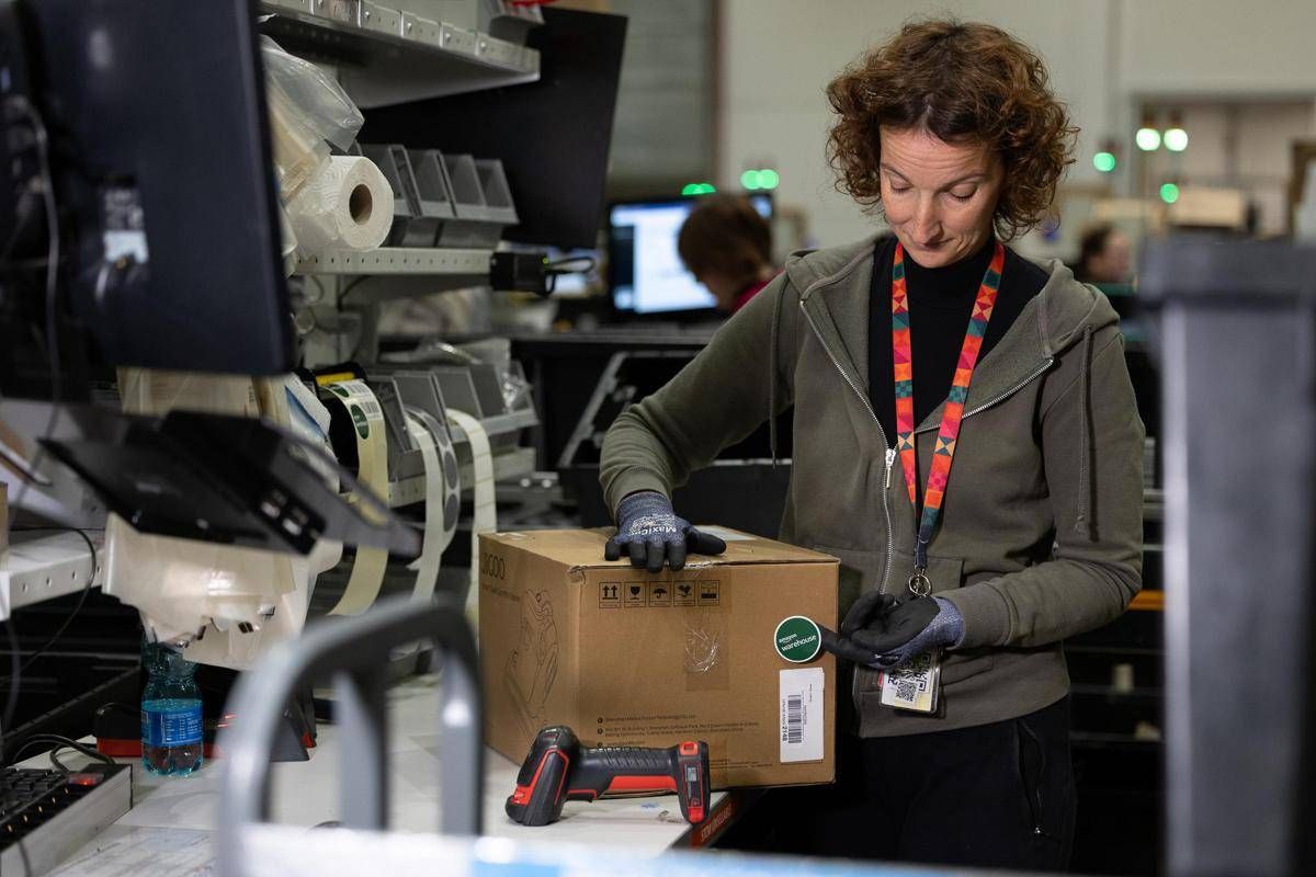 Amazon trasforma centro di distribuzione di Castel San Giovanni nel primo centro resi d’Italia - 