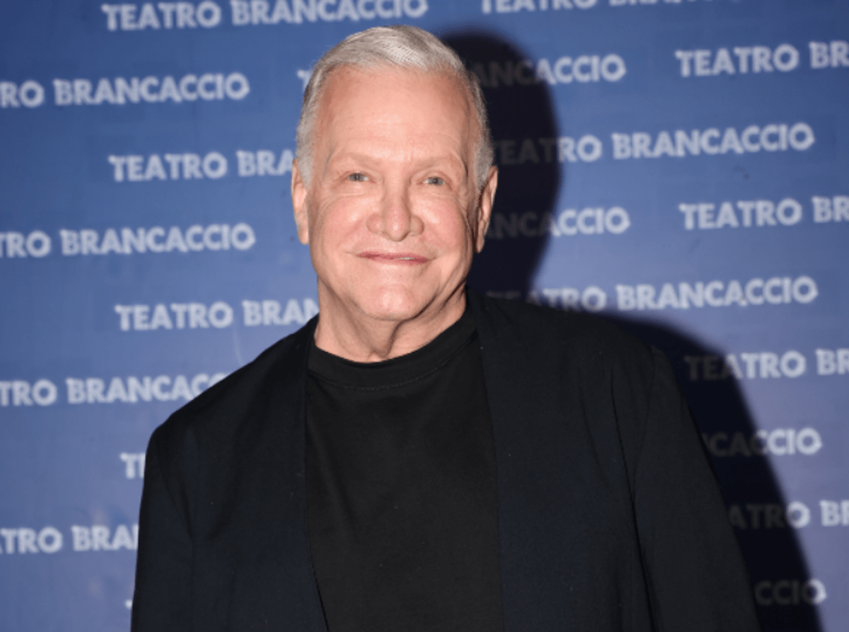 Garrison a Verissimo, chi è l'insegnante di Amici: carriera e coming out - 