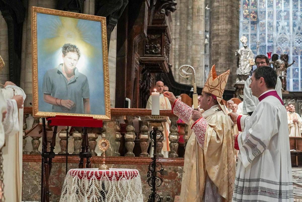 Arcivescovo Delpini: "'Trovati a tuo agio nella vita': la lezione di San Carlo Acutis ai ragazzi di Milano" - 