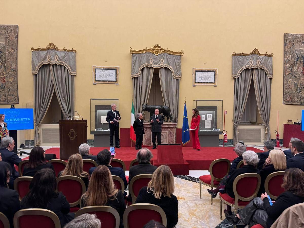 Da Fontana a Letta, parterre d'onore al Premio Laurentum - 
