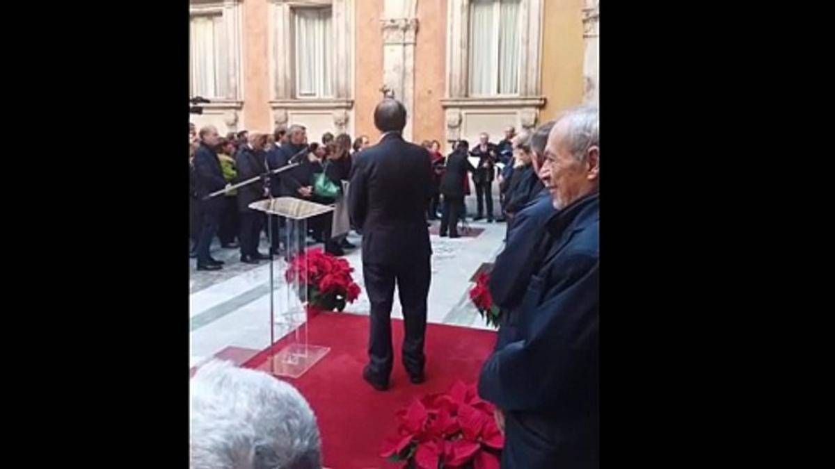 Senato, La Russa si 'unisce' al coro per auguri di Natale ai dipendenti - 