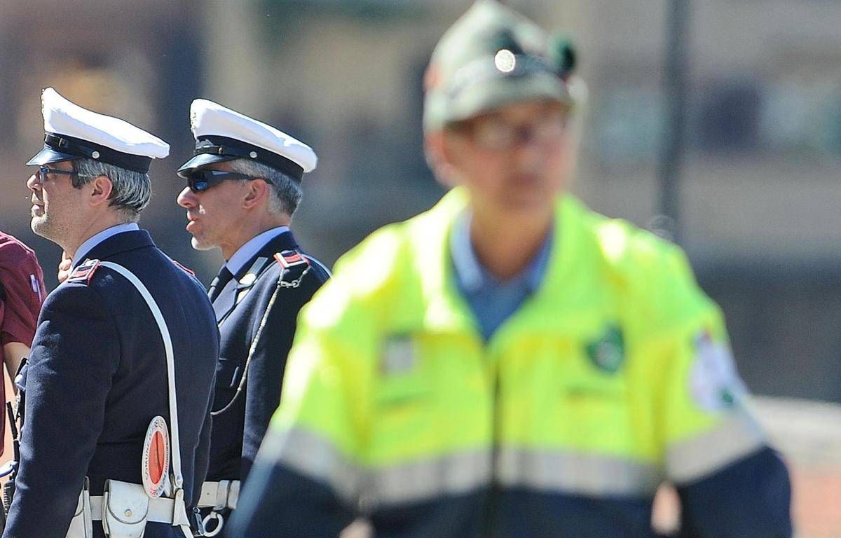 Firenze, trovato cadavere in un baule in casa - 