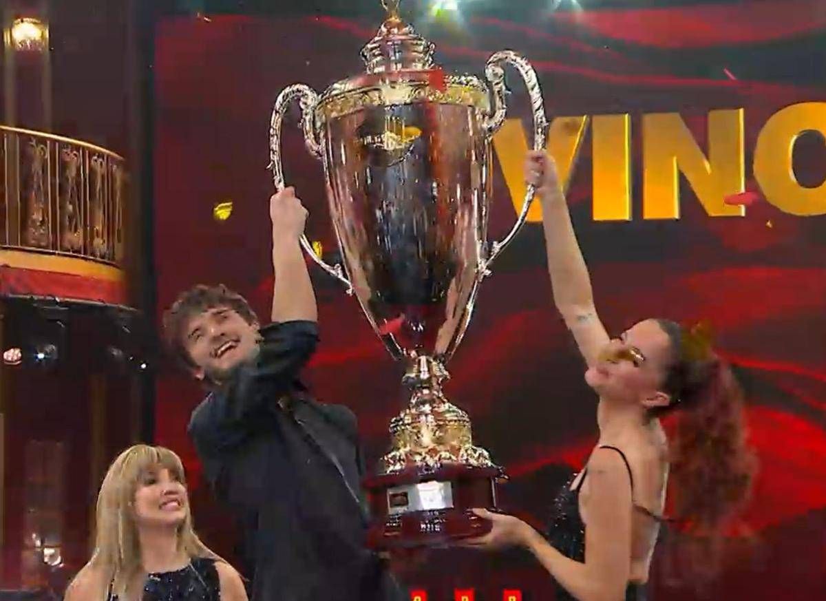 Andrea Delogu trionfa a Ballando con le stelle: "Grazie alla mia famiglia e al mio maestro Nikita" - 