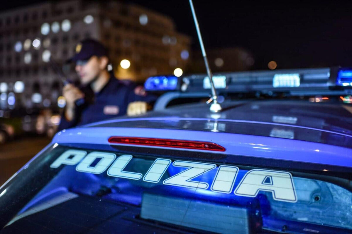 Polizia di Catania arresta donna per evasione e tentata rapina durante furto in auto - 