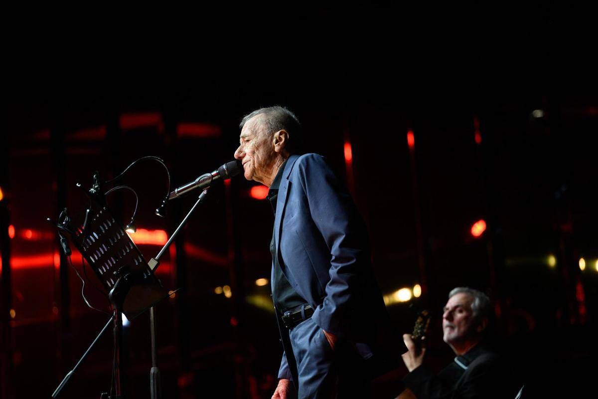 Ricerca, Vecchioni: "Un messaggio di speranza per chi convive con sclerosi multipla" - 