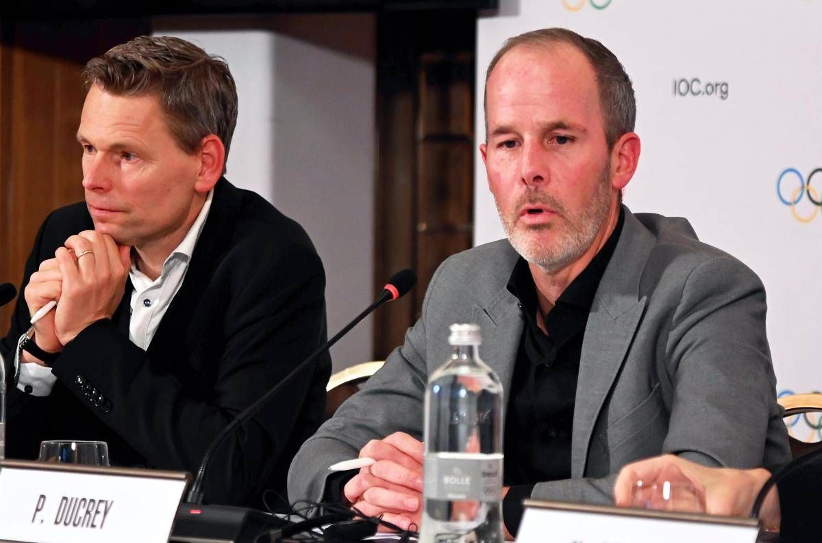 Milano Cortina 2026, Ducrey (Cio) in visita all'Ice Park: "L'atmosfera olimpica prende forma" - 