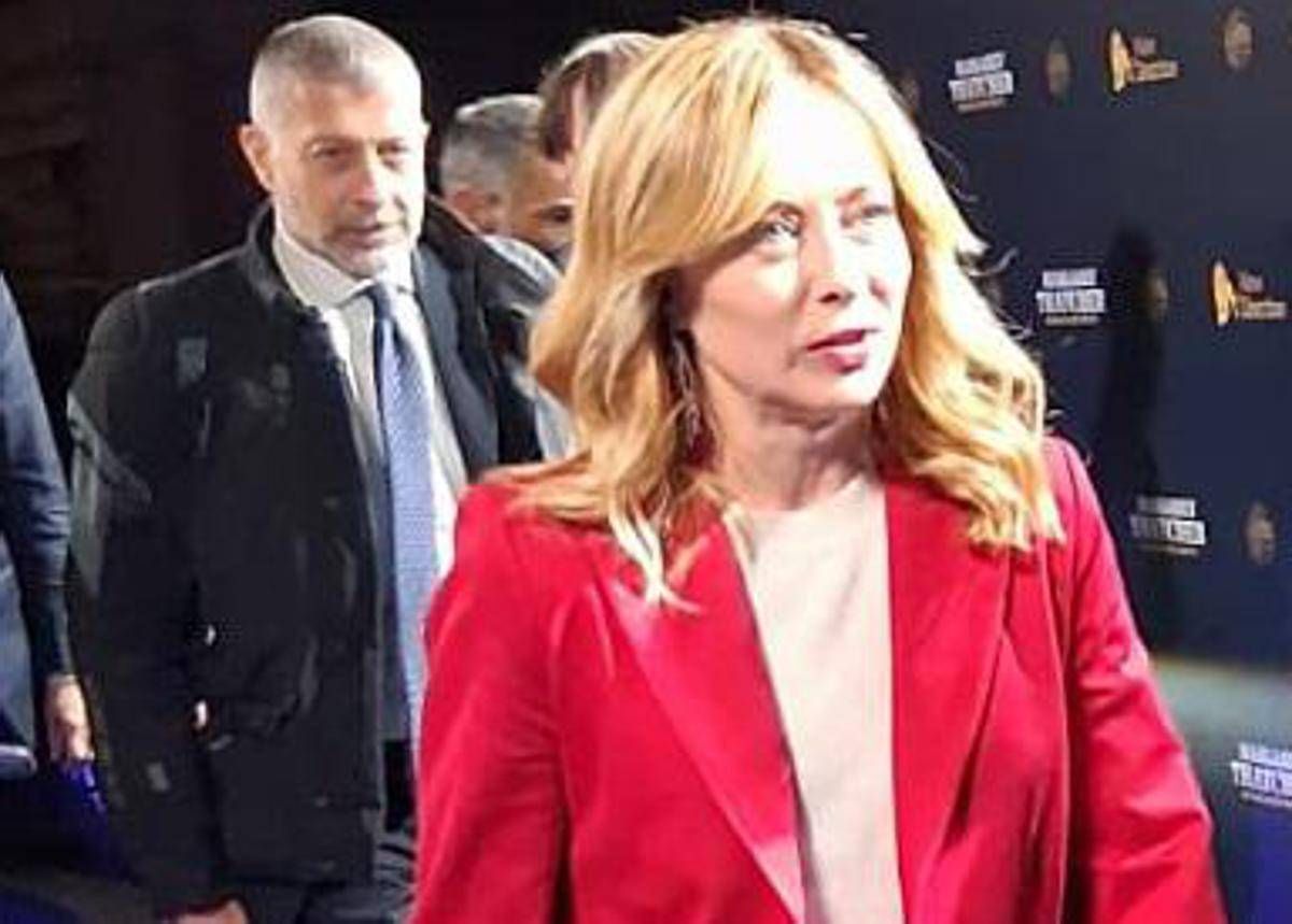 Meloni riceve il premio Thatcher: "Io un soldato al servizio di un'idea" - 