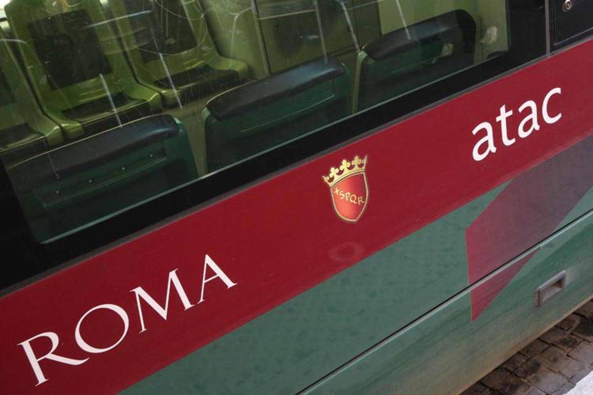 Sciopero Atac oggi a Roma, stop bus e metro: gli orari - 