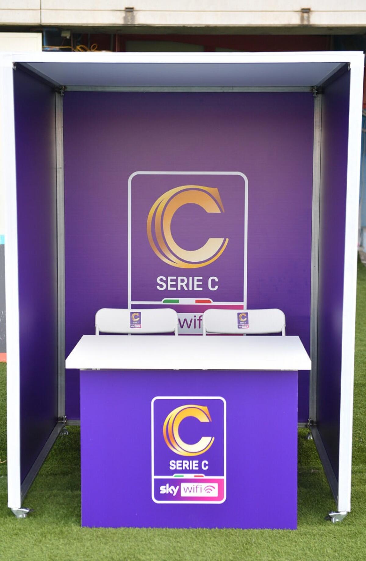 Calcio Catania in campo contro il Crotone per la diciassettesima giornata del campionato di Serie C - 