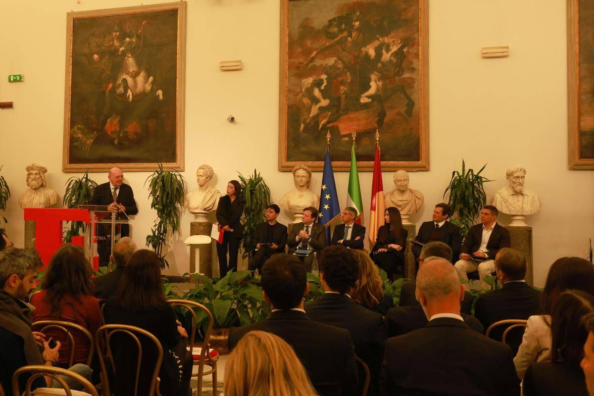 Startup, Pichetto Fratin: "Decarbonizzazione e tecnologia chiave per modernizzare Paese" - 