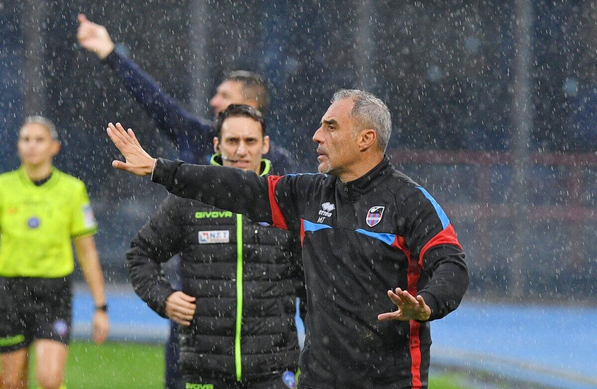 Calcio Catania in vetta alla classifica: la leadership di mister Toscano e il lavoro di un gruppo unito - 