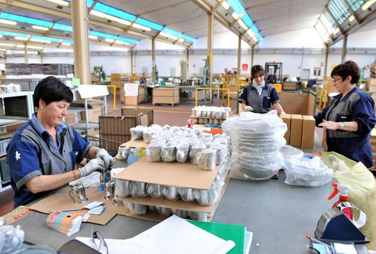 Lavoro, Istat: "In terzo trimestre cala disoccupazione al 6,1% ma tasso inattività sale al 33,3%" - 