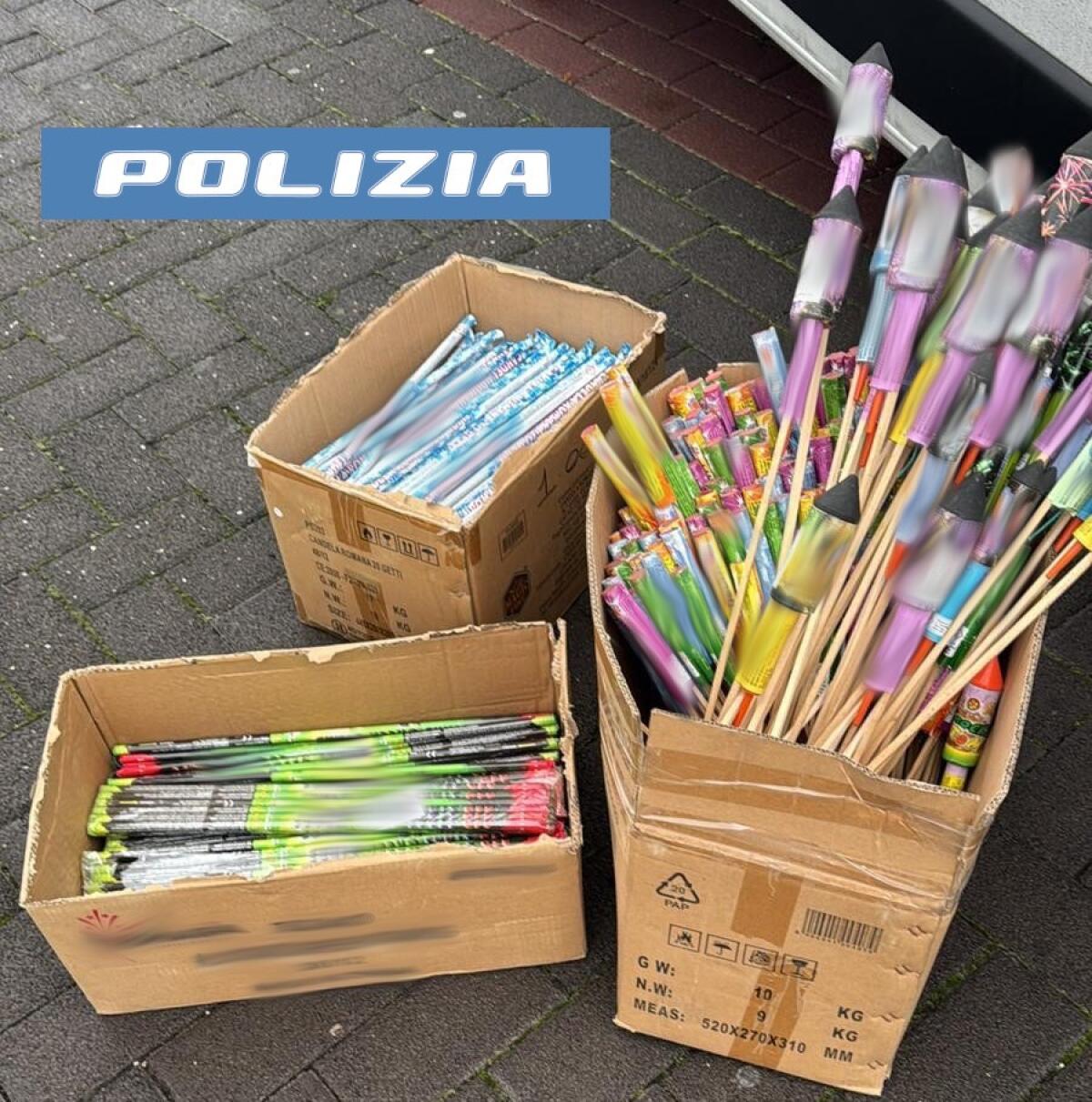 Polizia di Catania smantella deposito abusivo di fuochi d'artificio a Trecastagni - 