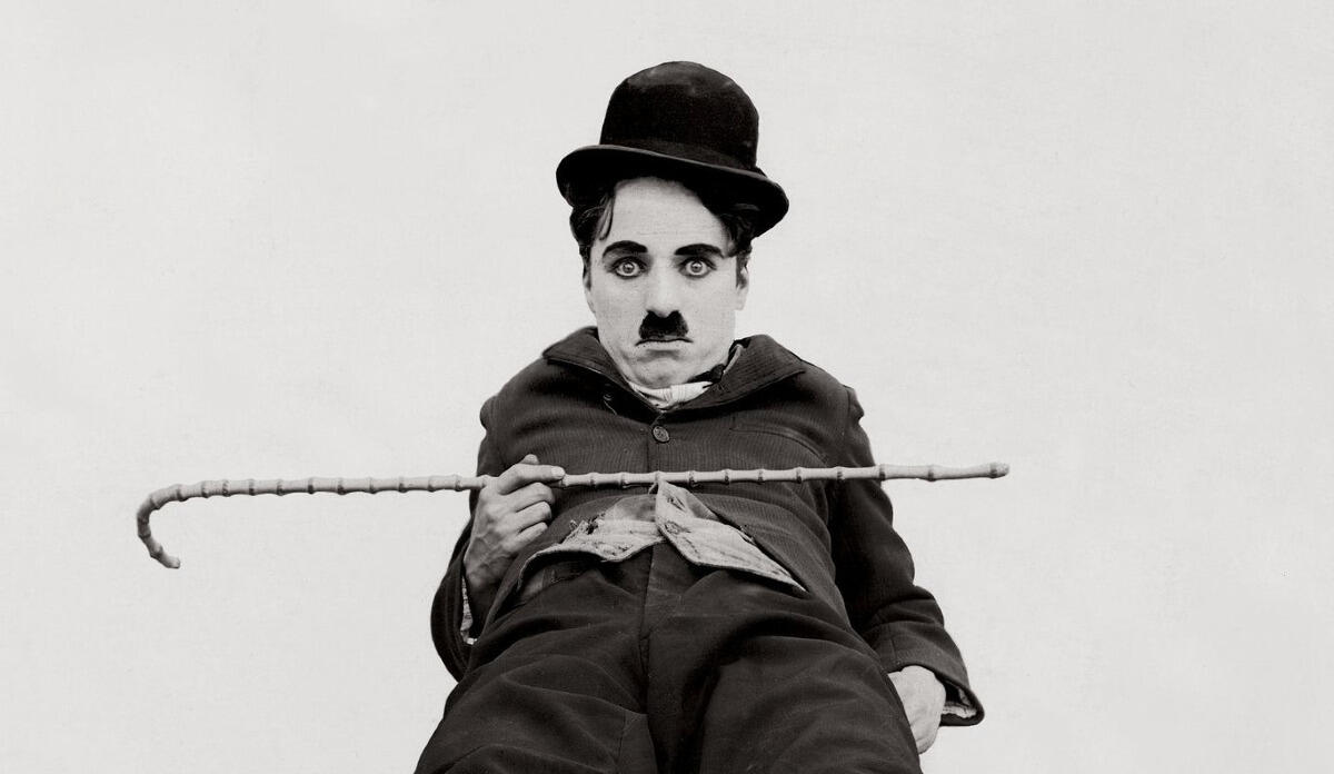 48 Anni di Magia e Sorrisi: Ricordo di Charlie Chaplin, il Genio del Cinema - 