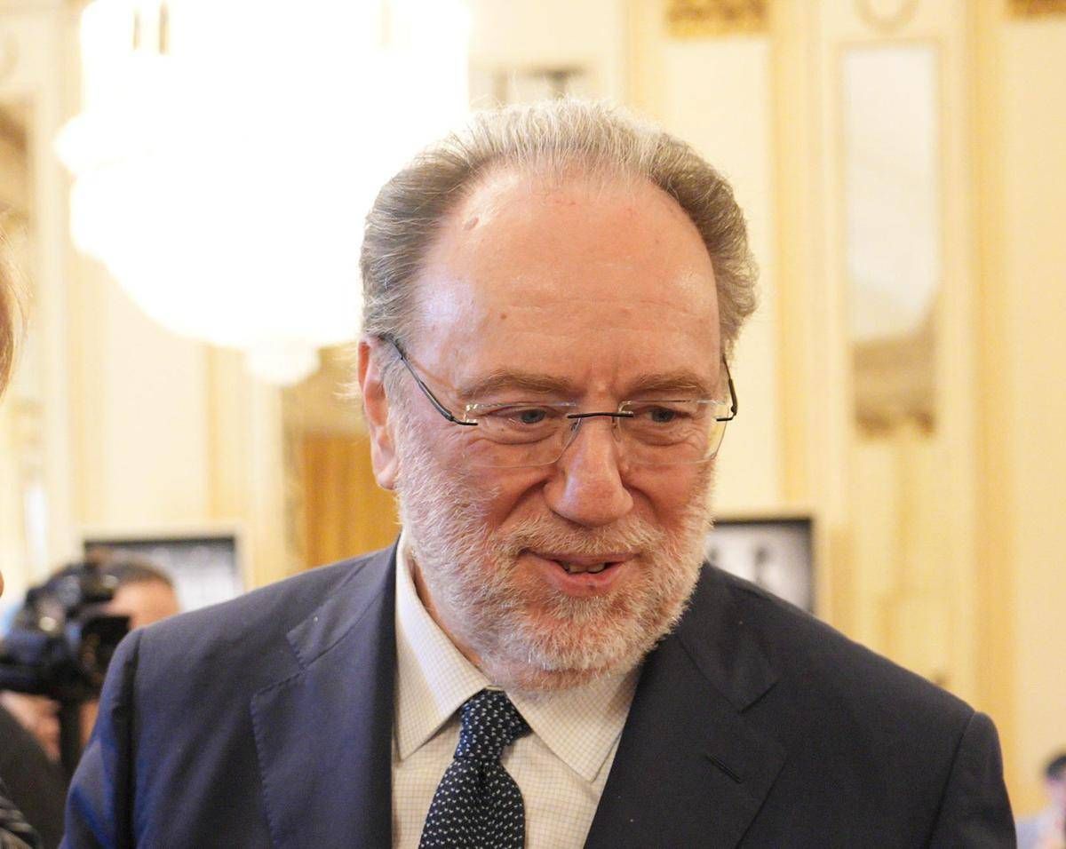 Riccardo Chailly, condizioni stabili per il direttore d’orchestra dopo il malore alla Scala - 