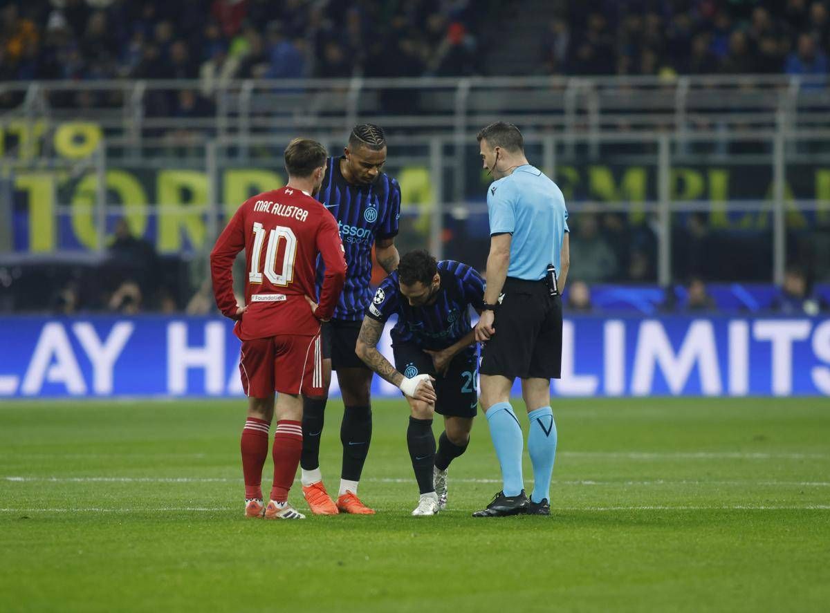Inter-Liverpool, Calhanoglu esce dopo 10 minuti: cos'è successo - 