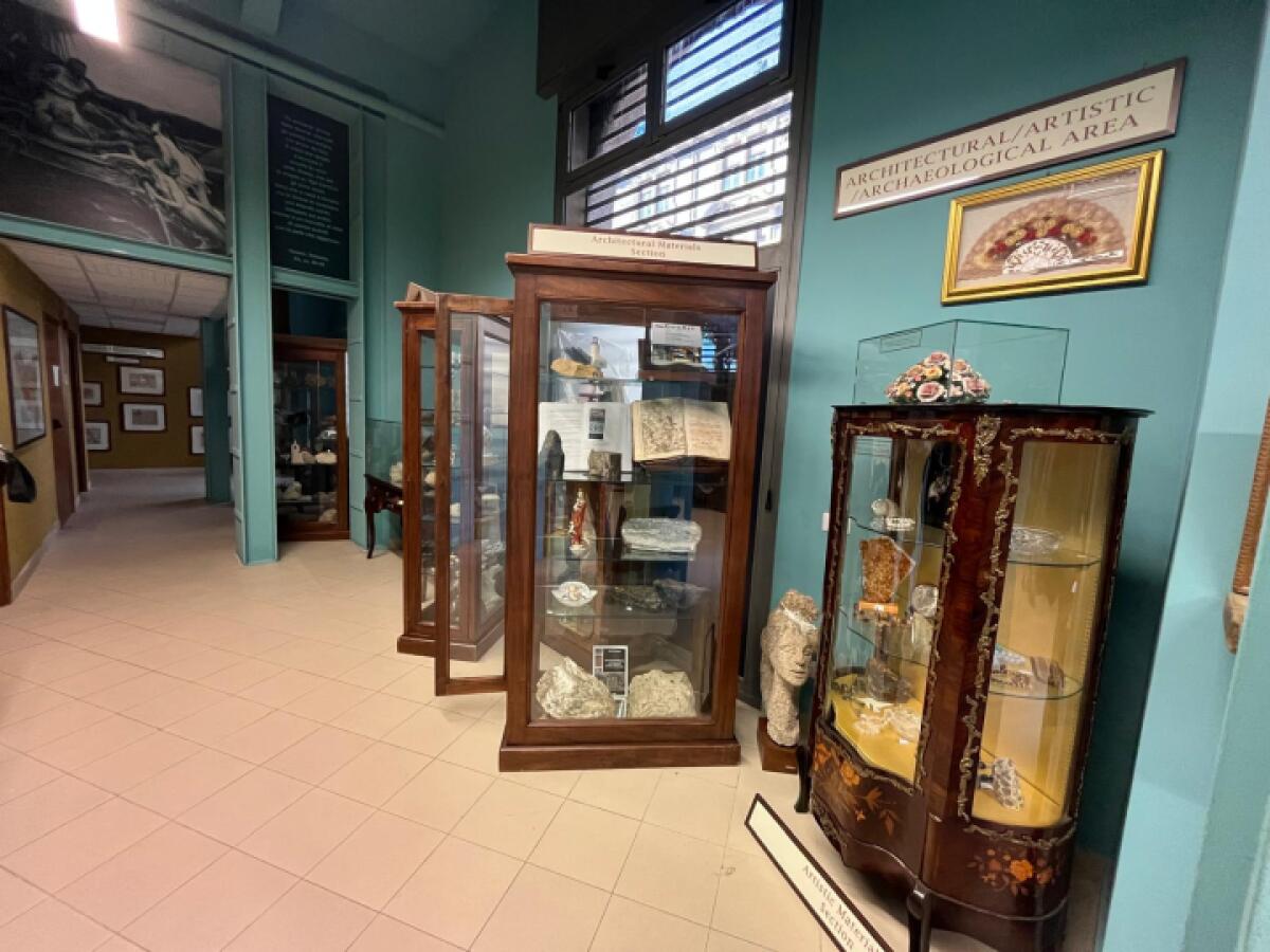 Comune di Messina: Inaugurata la mostra 'Natale… nel Museo dello Stretto' con pregiati presepi dal XIX al XX secolo - 