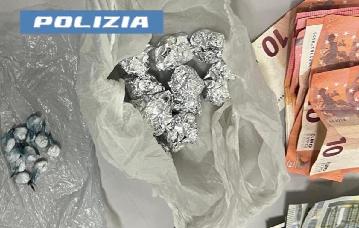 Arrestati due spacciatori ad Adrano dalla Polizia di Catania, trovata droga e contante nel loro possesso - 