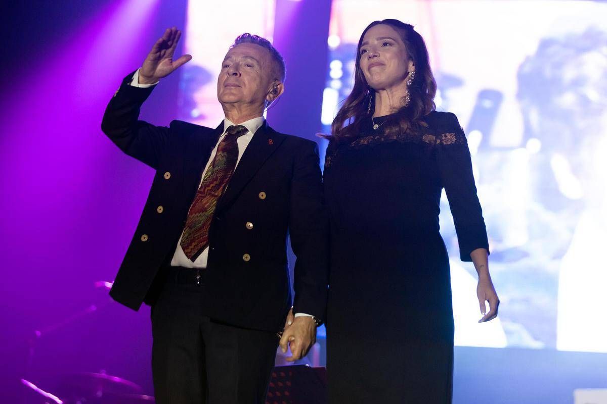 Pupo, la figlia Clara lo 'tradisce' a La volta buona: "Mio cantante preferito? Gigi D'Alessio" - 