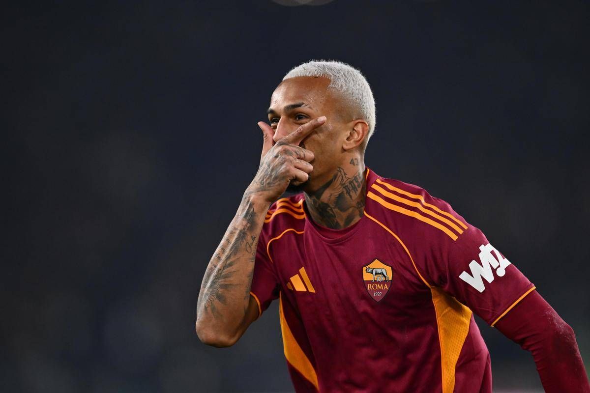 Roma-Como 1-0, Wesley lancia i giallorossi: Gasperini quarto a -3 dall'Inter capolista - 