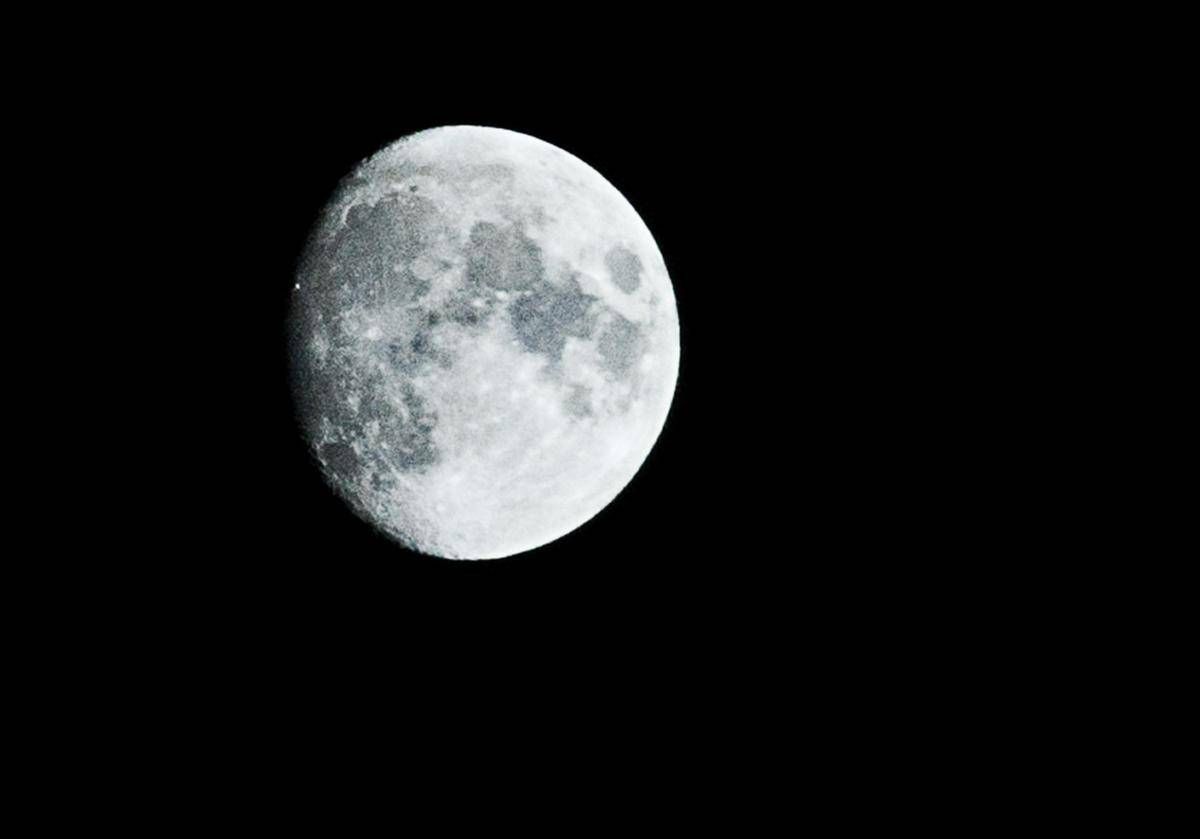 Superluna fredda in arrivo, pronti allo spettacolo: ecco a che ora è meglio osservarla - 