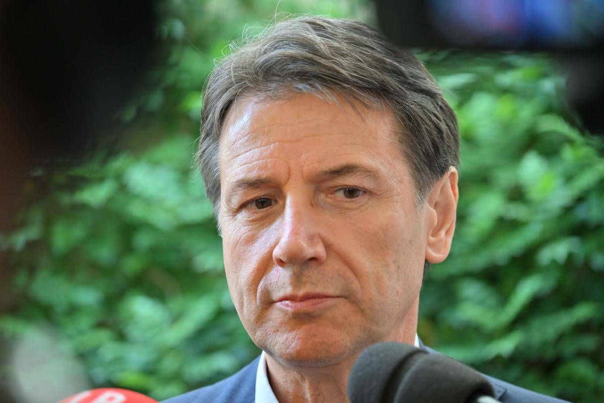 Ucraina, Conte: "Europa disorientata, lasciamo condurre negoziati agli Usa" - 
