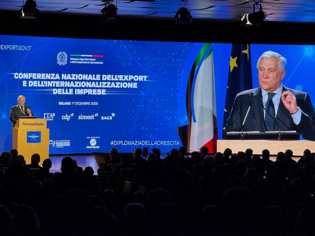 Tajani: "Export in crescita, 700 miliardi entro 2027" - 