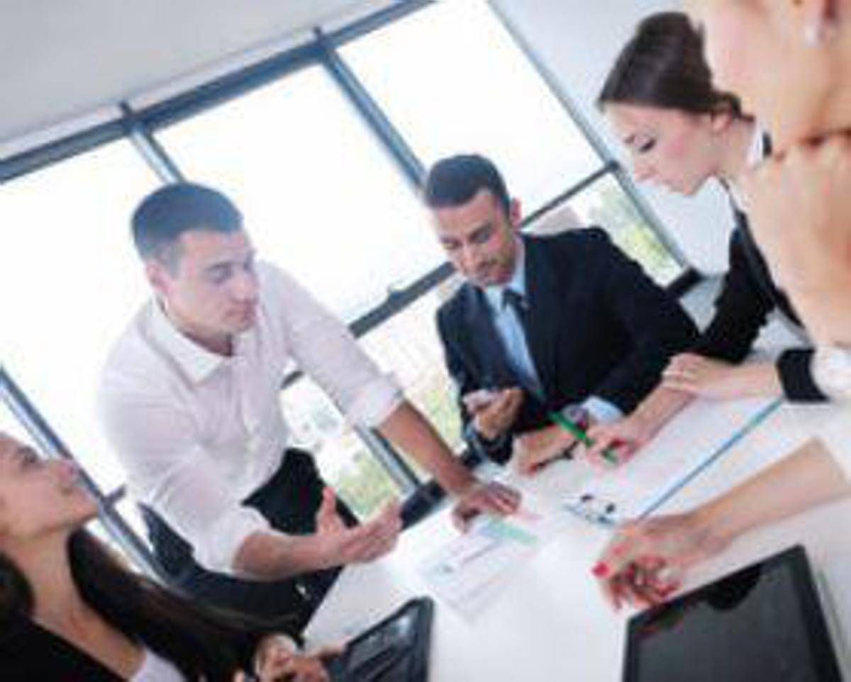 Giovani in fuga dall'Italia, sono 630mila tra il 2011 e il 2024: cosa dicono i dati del Cnel? - 